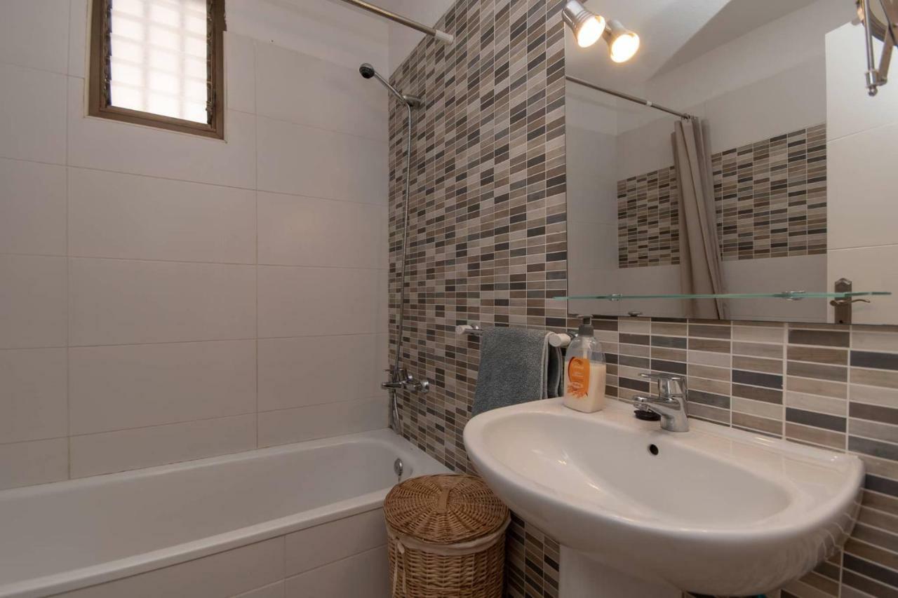 Great 2 Beds Apartment Los Cristianos لوس كريستيانوس المظهر الخارجي الصورة