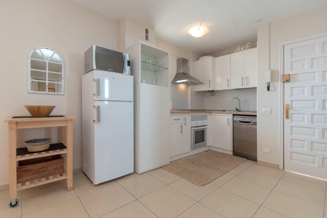 Great 2 Beds Apartment Los Cristianos لوس كريستيانوس المظهر الخارجي الصورة