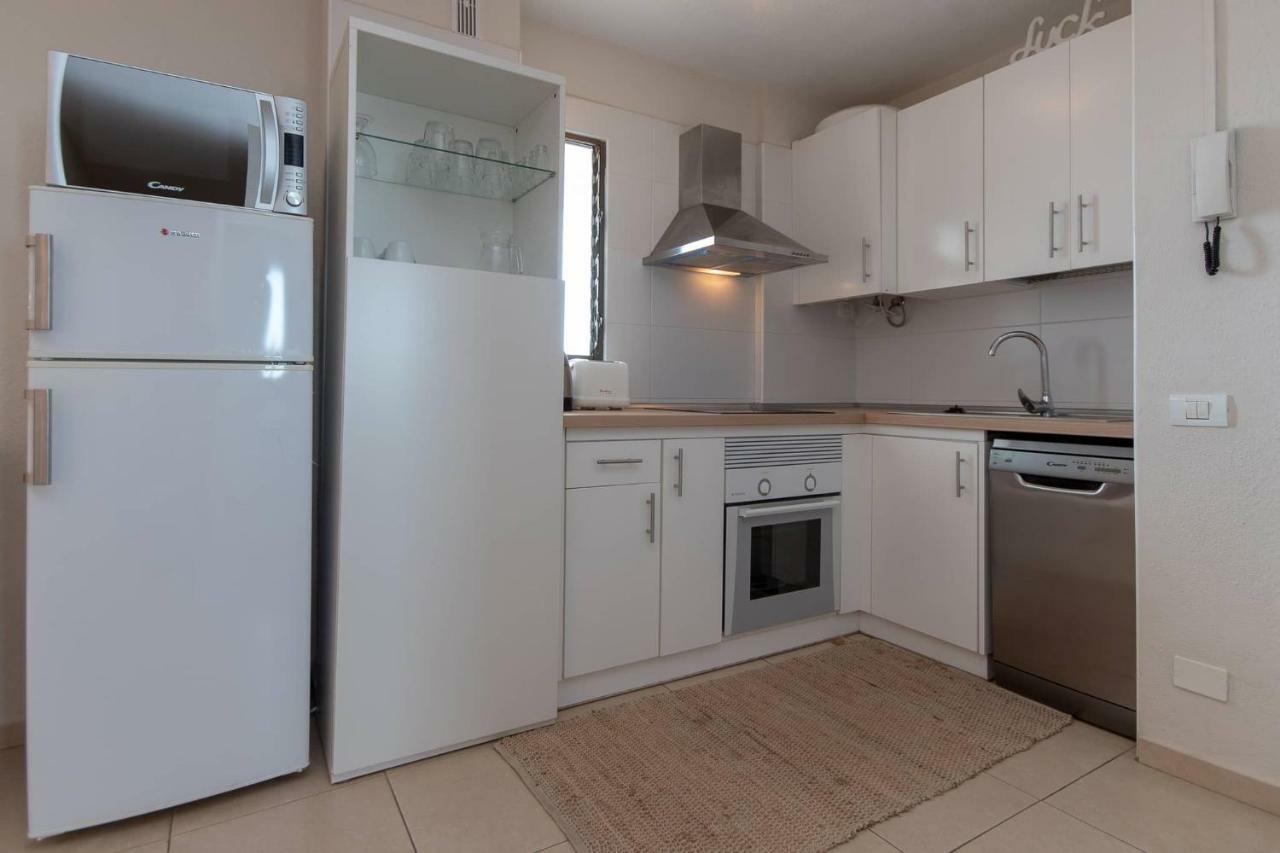 Great 2 Beds Apartment Los Cristianos لوس كريستيانوس المظهر الخارجي الصورة