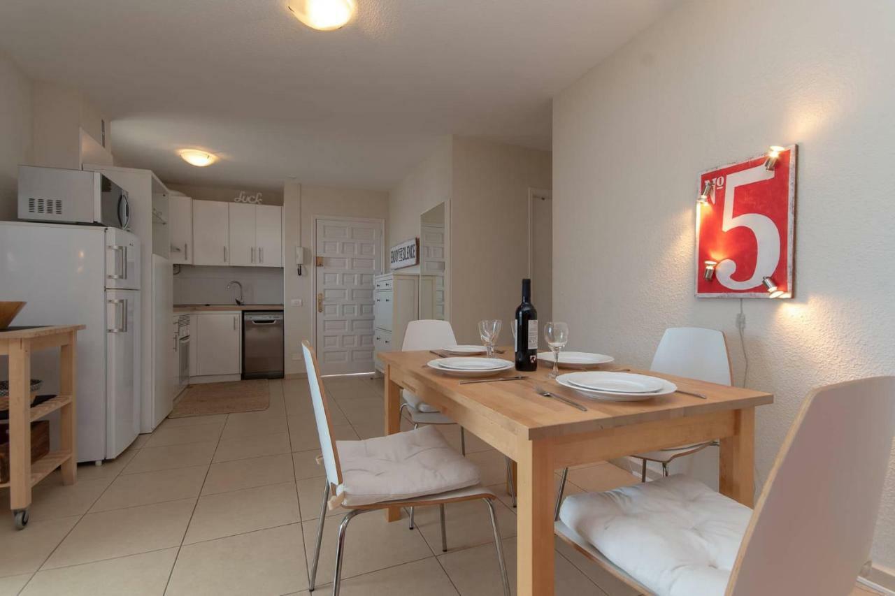 Great 2 Beds Apartment Los Cristianos لوس كريستيانوس المظهر الخارجي الصورة